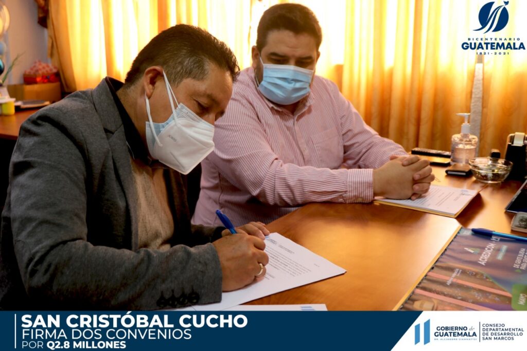 Firma de convenios, San Cristobal Cucho